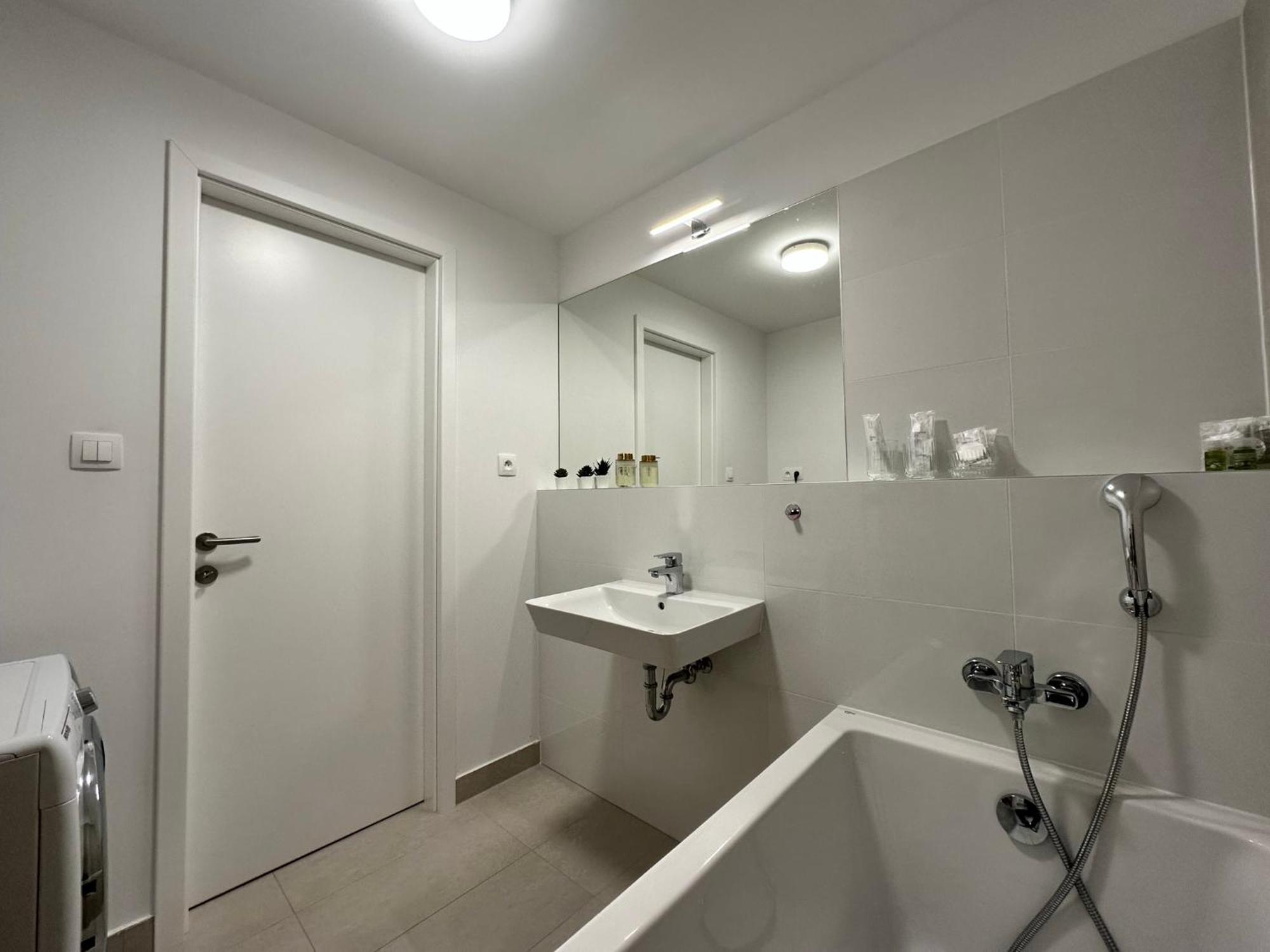 Vyhlad Na Mesto, 24. Poschodie, Free Parking บราติสลาวา ภายนอก รูปภาพ